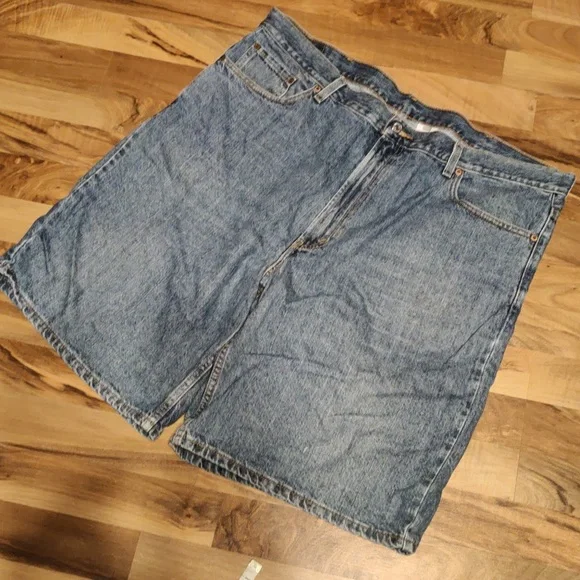 Levi's 550 relaxed Fit Shorts Sz 44 - Picture 1 of 6